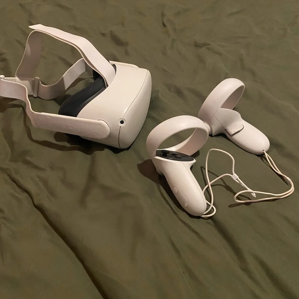 Oculus Quest - Picture 3 of 4